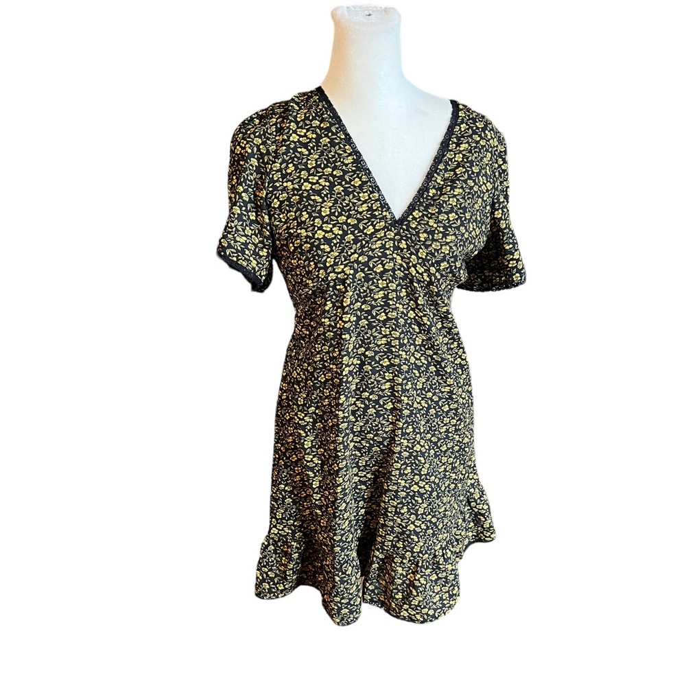 Urban outfitters black yellow dainty floral dress cottagecore women small